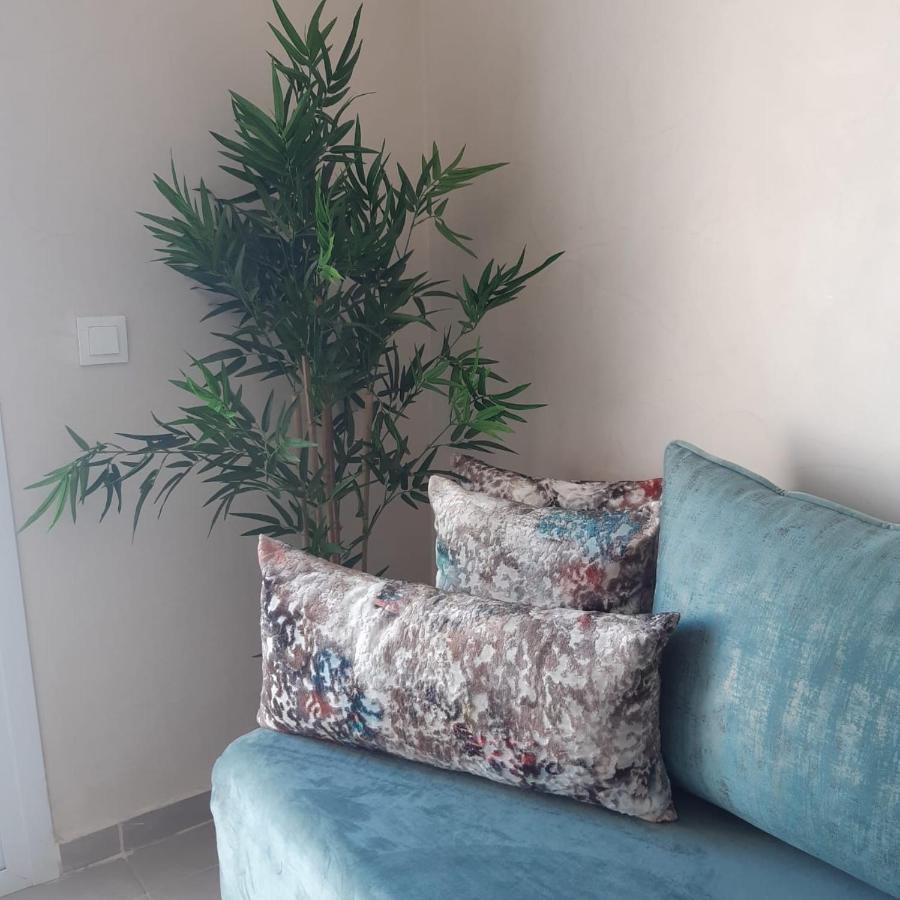 Appart. Luxueux Avec Piscine, Cosy, Bien Situe Bouznika ภายนอก รูปภาพ