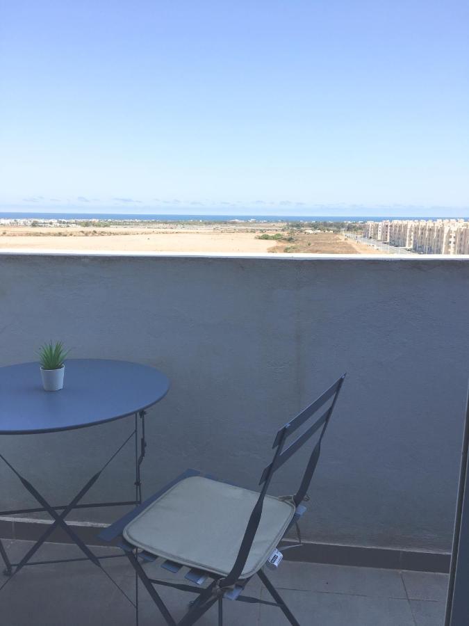 Appart. Luxueux Avec Piscine, Cosy, Bien Situe Bouznika ภายนอก รูปภาพ